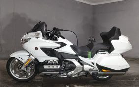 HONDA GL1800 TOUR  2018 SC79