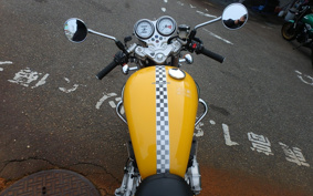 TRIUMPH THRUXTON 2005 TJ9042