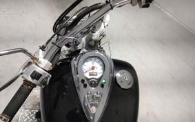 YAMAHA DRAGSTAR 400 VH01J