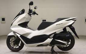 HONDA PCX 125 2004 JK05