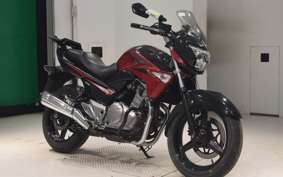 SUZUKI GSR250