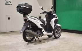 YAMAHA TRICITY 125 SE82J