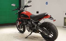 DUCATI SCRAMBLER ICON 2016