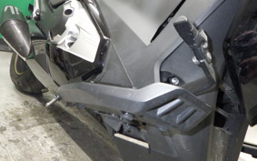 HONDA NM4 VULTUS -01 2014 RC82