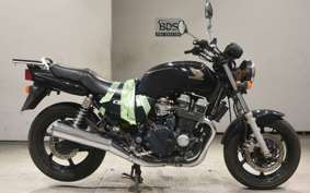 HONDA CB750 GEN 2 K 1996 RC42