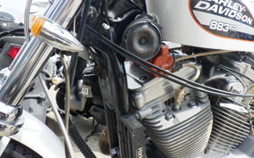 HARLEY XLH883