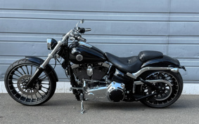 HARLEY FXSB BREAKOUT 2015 BF5