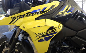 SUZUKI Vｽﾄﾛｰﾑ250A