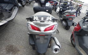 SUZUKI SKYWAVE 200 (Burgman 200)
