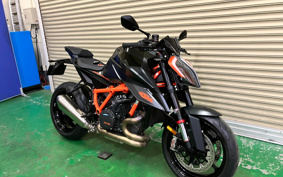 KTM 1290 SUPER DUKE R 2020 V3940
