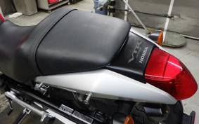 HONDA VTR 250 Gen. 2 2008 MC33