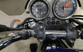 HONDA MAGNA 750 1987 RC28