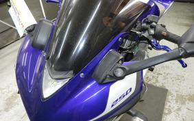 YAMAHA YZF-R25 A 2024 RG10J