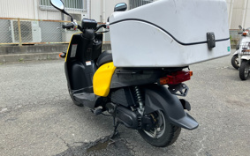 YAMAHA  GEAR  PARKING  STAND  UA08J