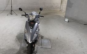 KYMCO VJR125 i ..