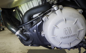 HUSQVARNA TR650 2013