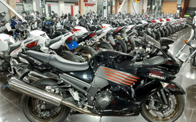 KAWASAKI ZZ1400 NINJA R 2007 ZXT40C