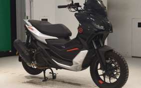 APRILIA SR GT200