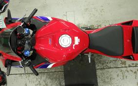 HONDA CBR600RR 2025 PC40