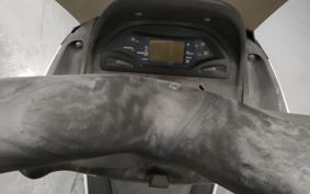 YAMAHA MAJESTY 125 SE27