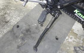 KAWASAKI KDX220SR DX220B