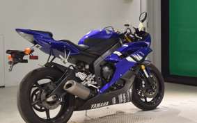 YAMAHA YZF-R6