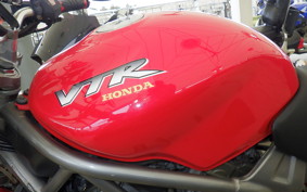 HONDA VTR 250 MC33