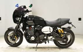 YAMAHA XJR1300 C 2017