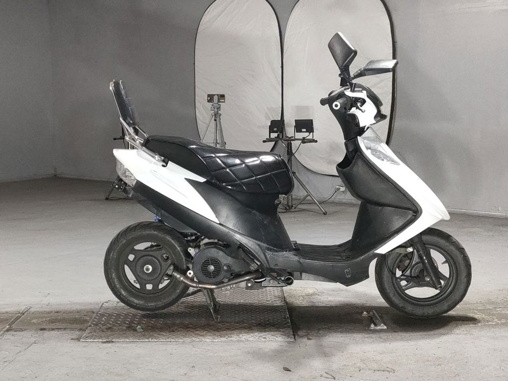 Фото Suzuki ADDRESS V125 с японского аукциона