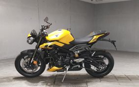 TRIUMPH STREET TRIPLE RS HDA614