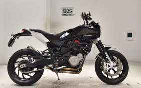 HUSQVARNA HUSQVARNA NUDA900 2013