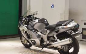 SUZUKI GSX-1300R HAYABUSA 2003