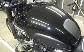 TRIUMPH BONNEVILLE T120 2025