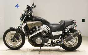 YAMAHA VMAX 2004