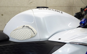 SUZUKI Hayabusa 2022 EJ11A