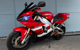 YAMAHA YZF-R1 2000 RN04