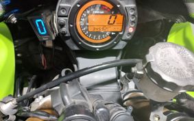 KAWASAKI ZX 10 NINJA R 2004 ZXT00C