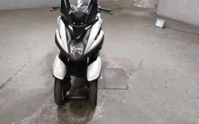YAMAHA TRICITY 125 SE82J