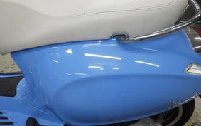 VESPA PRIMAVERA 125