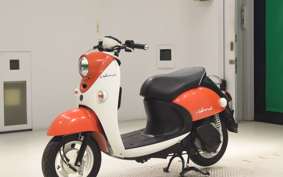 YAMAHA E-VINO SY11J