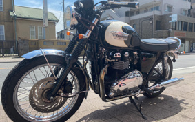 TRIUMPH BONNEVILLE T100 2009 TJ9157