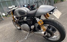 TRIUMPH THRUXTON 1200R DAD72H
