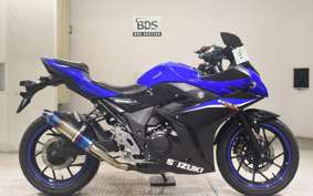 SUZUKI GSX250 R 2010