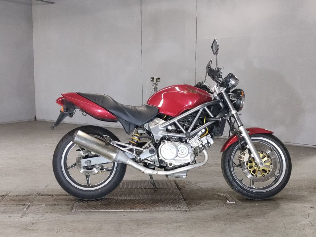Фото Honda VTR 250 2005 с японского аукциона