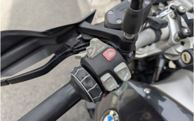 BMW R1200R 2017 0A04