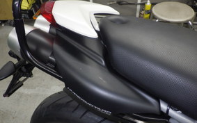 DUCATI HYPERMOTARD 796 2011