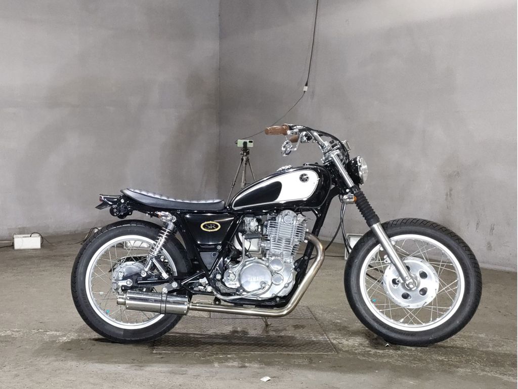 Фото Yamaha SR400 1997 с японского аукциона