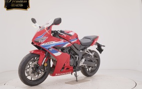 HONDA CBR650R E-Clutch 2025 RH17