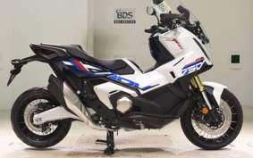 HONDA X-ADV 750 2026 RH21