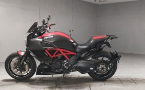 DUCATI DIAVEL CARBON 2015 G105JA